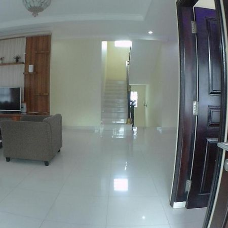 Villa Dira Bogor Exterior foto